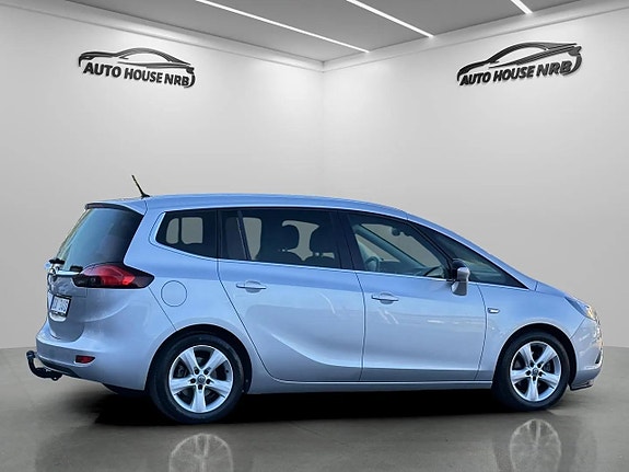 Opel Zafira 9 of 25