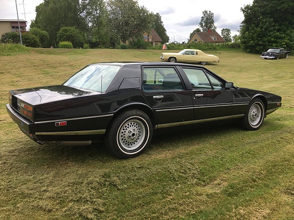 Aston Martin Lagonda 11 of 14