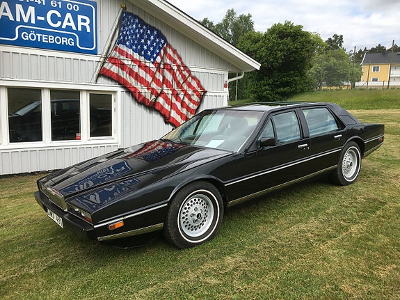 Aston Martin Lagonda 9 of 14