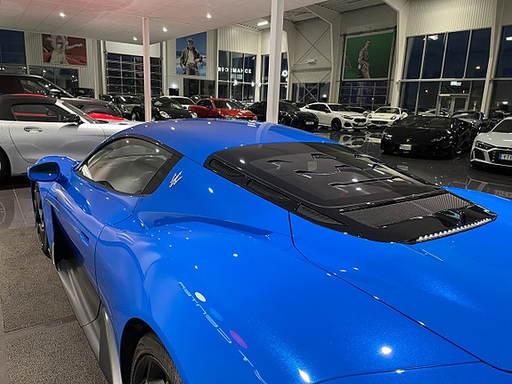 Maserati MC20 4 of 5
