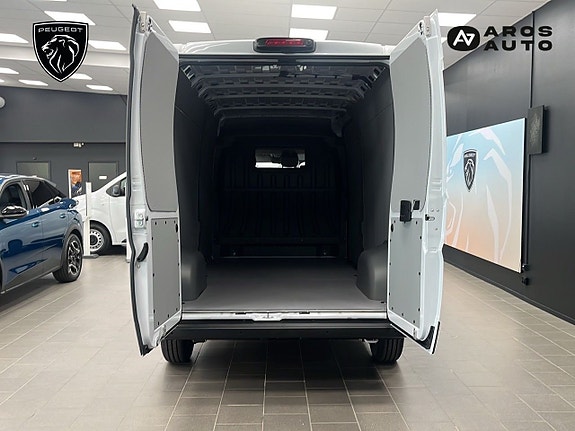 Peugeot Boxer 14 of 14