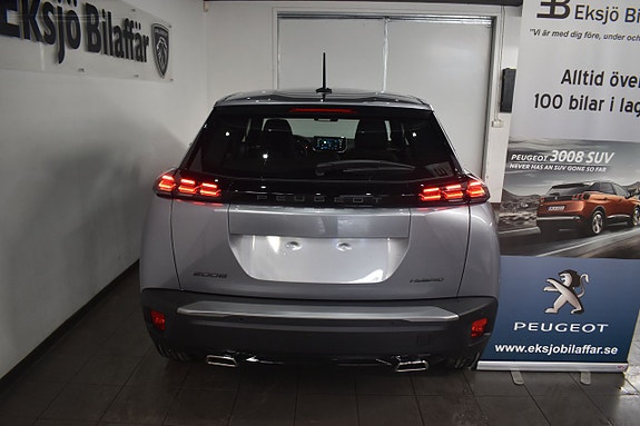 Peugeot 2008 9 of 16