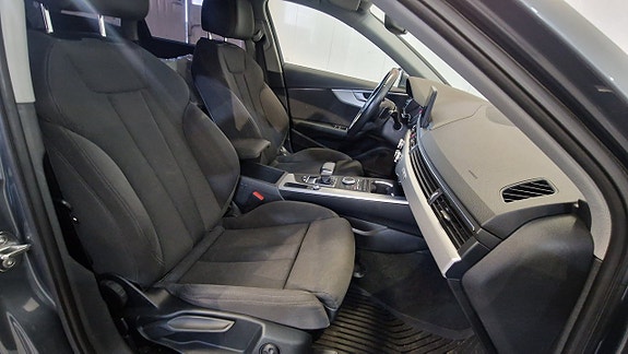 Audi A4 9 of 14