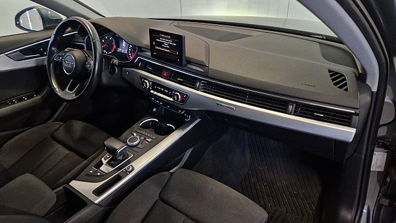 Audi A4 10 of 14