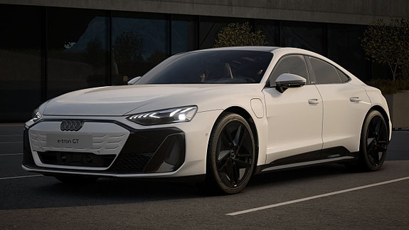 Audi e-tron 12 of 12