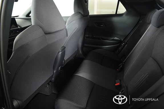 Toyota C-HR 7 of 11