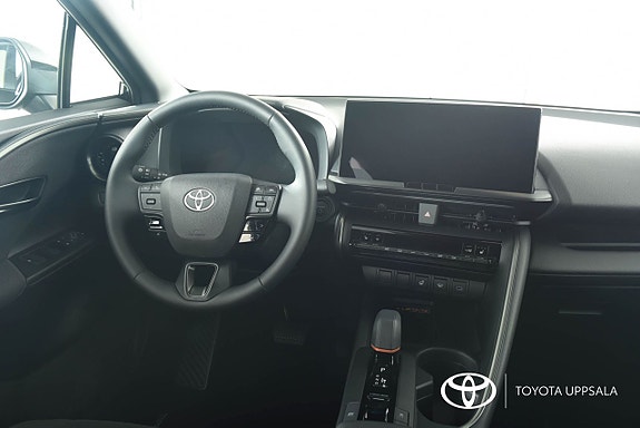 Toyota C-HR 6 of 11