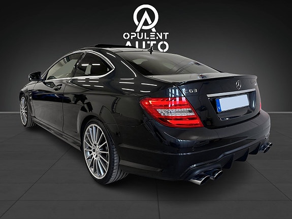 Mercedes-Benz C63 5 of 5