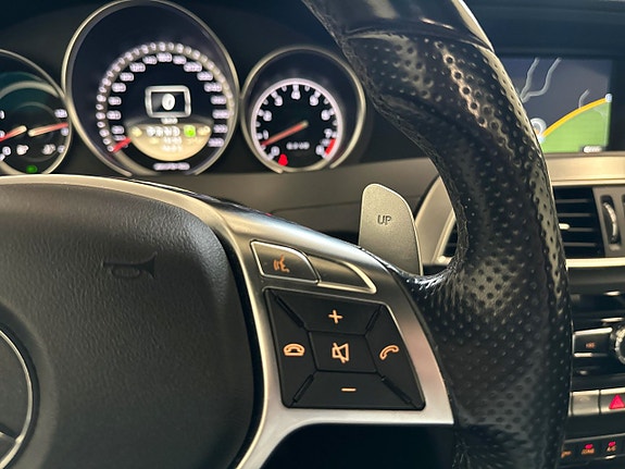 Mercedes-Benz C63 25 of 30