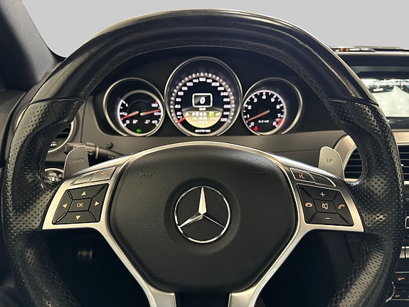 Mercedes-Benz C63 22 of 30