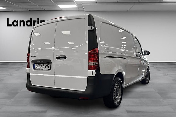 Mercedes-Benz Vito 112 3 of 5