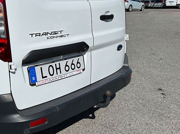 Ford Transit Connect 10 of 20
