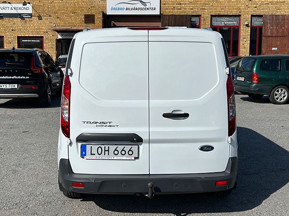 Ford Transit Connect 7 of 20
