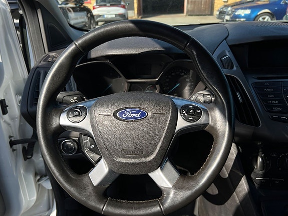 Ford Transit Connect 19 of 20