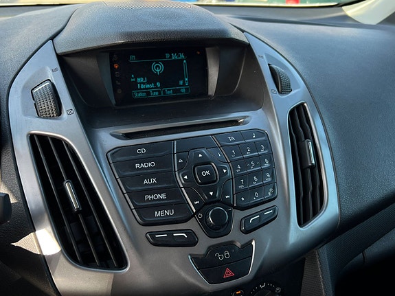 Ford Transit Connect 18 of 20