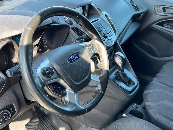 Ford Transit Connect 15 of 20