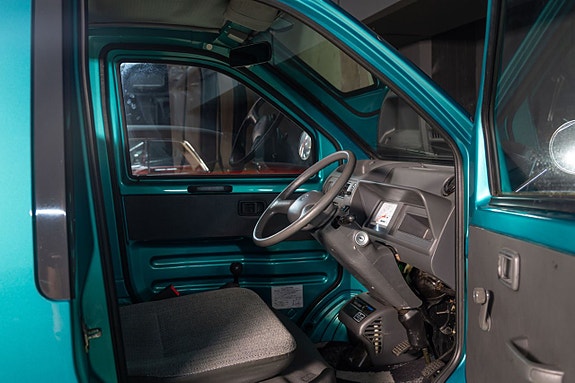 Daihatsu Midget 7 of 7