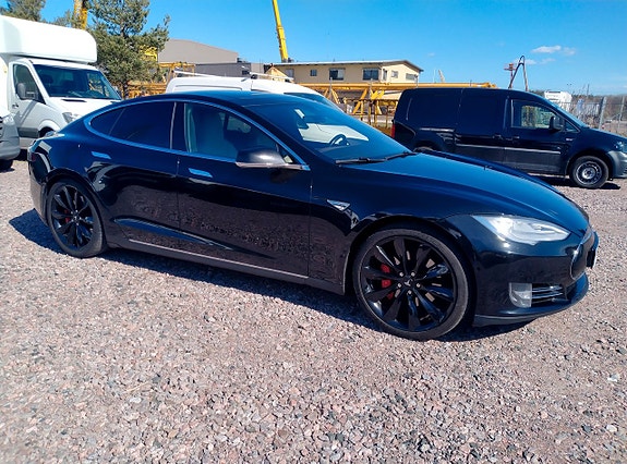Tesla Model S 5 of 21