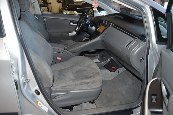 Toyota Prius 15 of 20