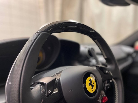Ferrari F8 Tributo 11 of 18