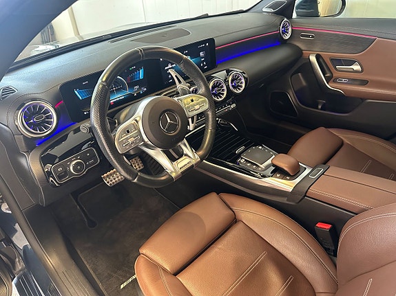 Mercedes-Benz CLA35 5 of 5