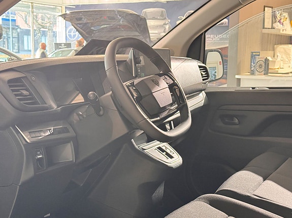 Peugeot e-Expert 4 of 5
