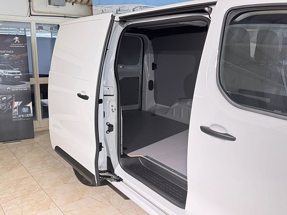 Peugeot e-Expert 3 of 5