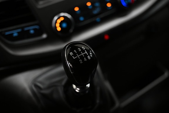 Ford Transit 17 of 26