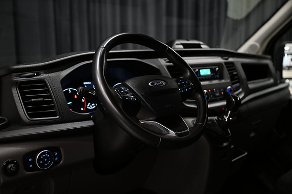 Ford Transit 13 of 26