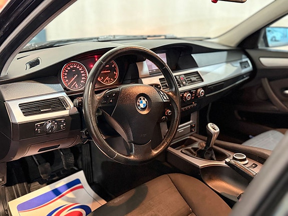 BMW 520 16 of 16