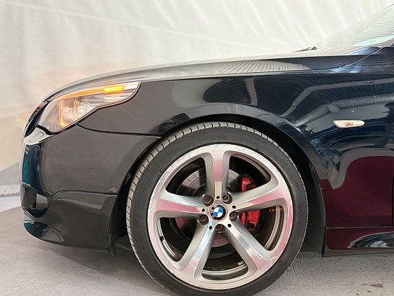 BMW 520 11 of 16