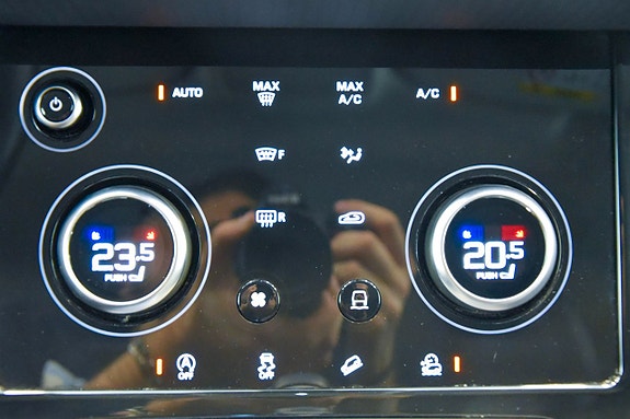 Land Rover Range Rover Evoque 18 of 21