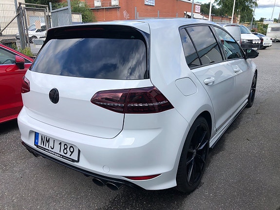 Volkswagen Golf VII 6 of 18