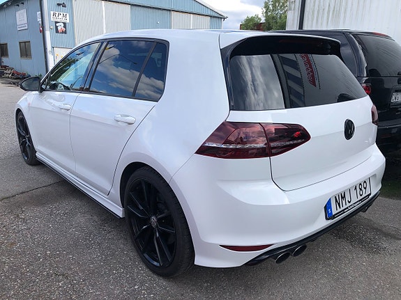 Volkswagen Golf VII 7 of 18