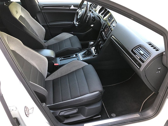 Volkswagen Golf VII 10 of 18