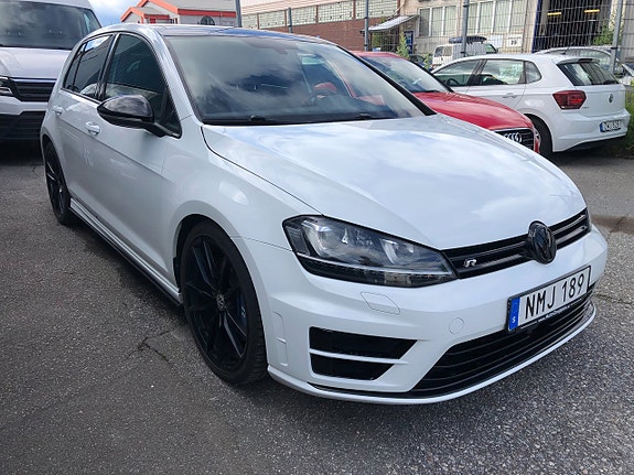 Volkswagen Golf VII 3 of 18