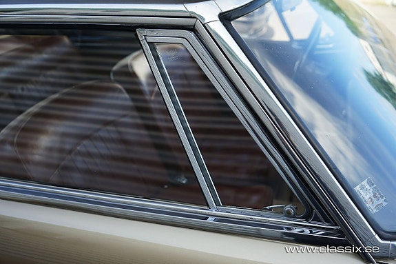 Lancia Flaminia 21 of 30