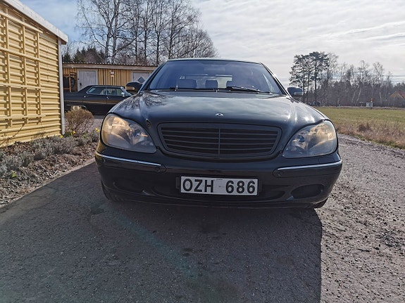 Mercedes-Benz S320 5 of 5