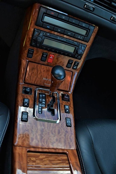 Mercedes-Benz SL320 3 of 5