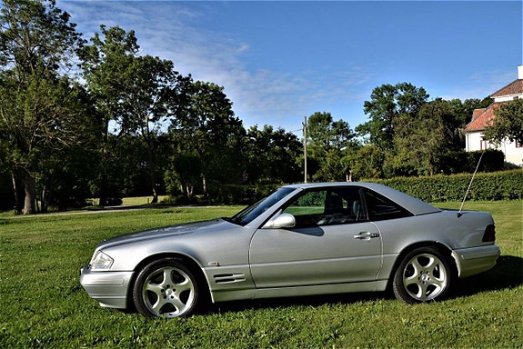 Mercedes-Benz SL320 23 of 30