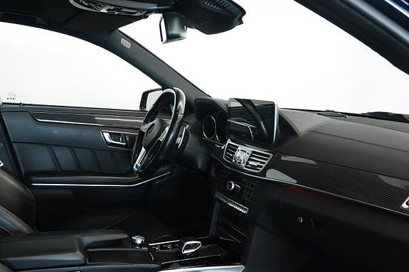 Mercedes-Benz E63 11 of 18