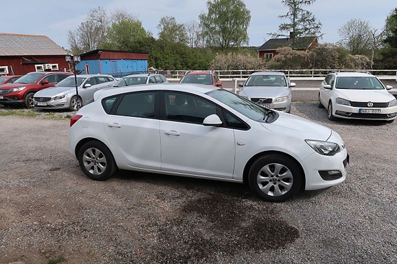 Opel Astra 2 of 5