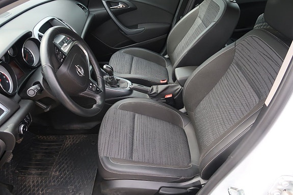 Opel Astra 5 of 5