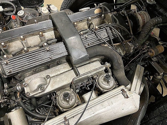 Jaguar E-TYPE 13 of 14