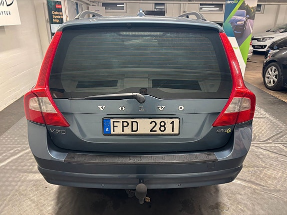 Volvo V70 6 of 24