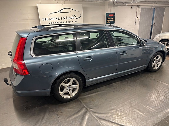 Volvo V70 9 of 24