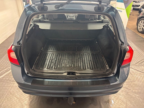Volvo V70 7 of 24