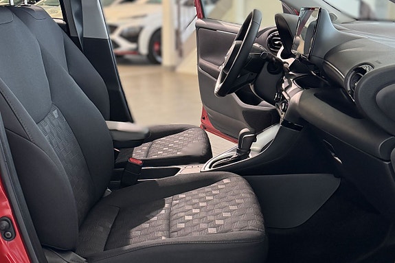 Mazda 2 8 of 8