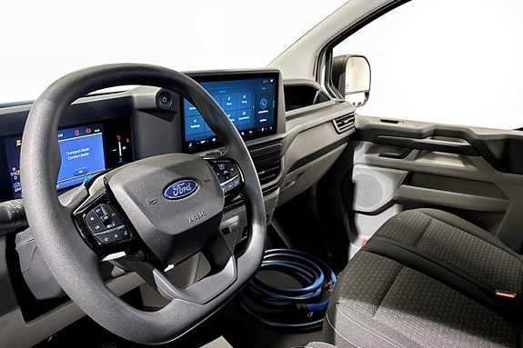 Ford E-Transit 7 of 10