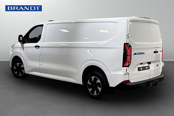 Ford E-Transit 3 of 10